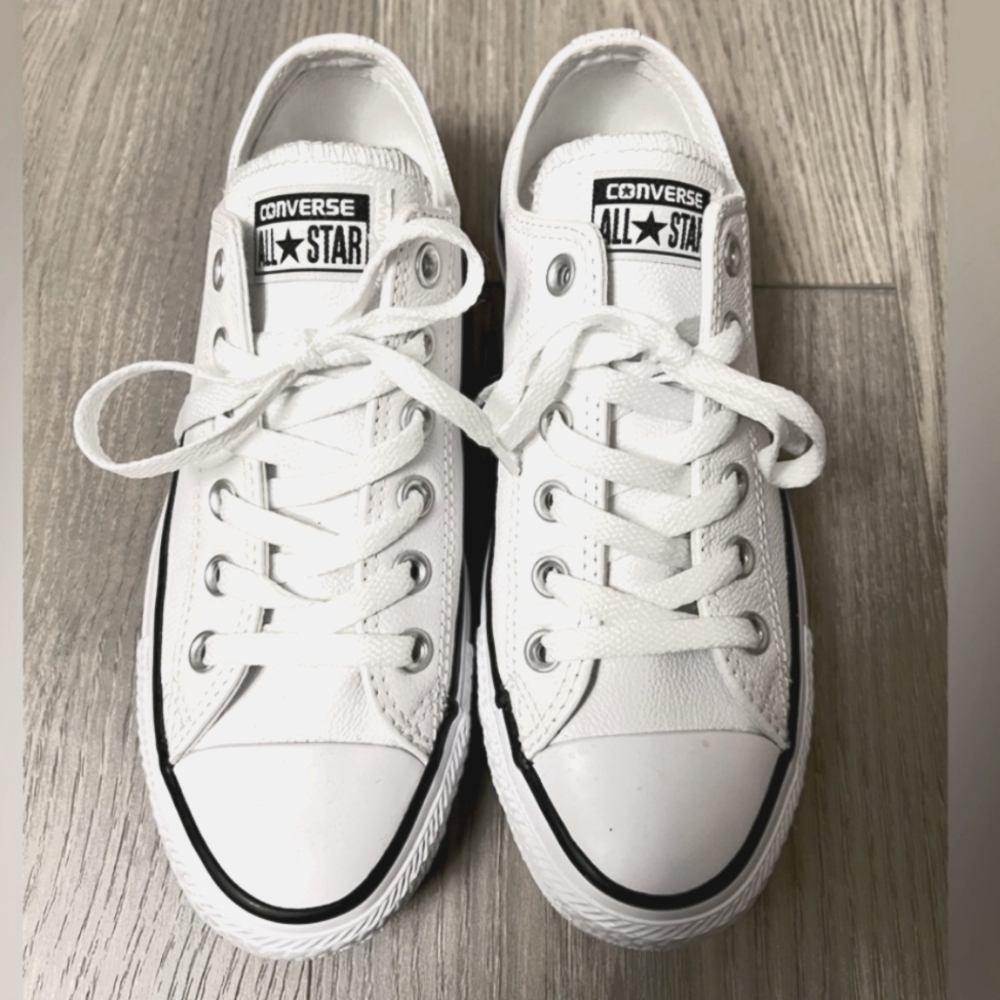Converse White Leather Chuck Taylor All Star